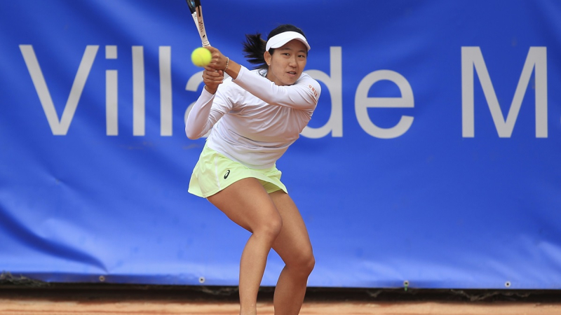 La japonesa Moyuka Uchijima se convierte en la primera semifinalista del Open Villa de Madrid